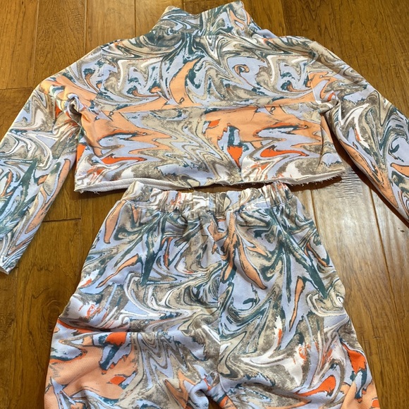 Free Movement sweatshirt & pants set - Picture 5 of 6